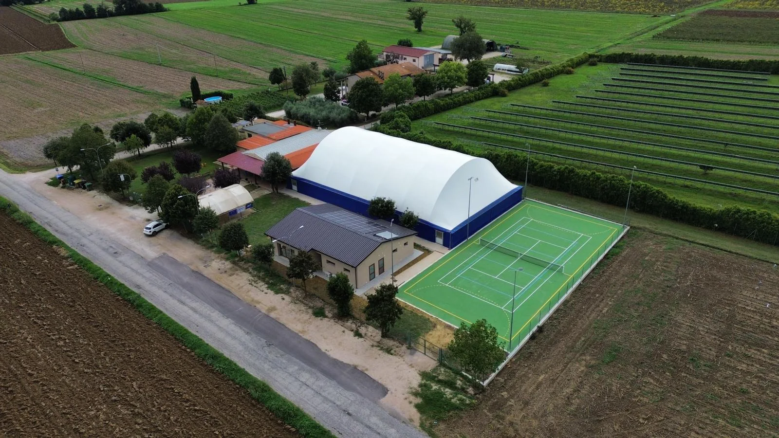 Veduta aerea originale degli impianti Oasi Verde del Castello